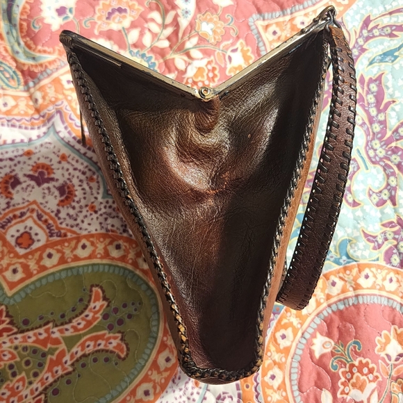 Antique Turnlog Tooled Leather Handbag - Picture 6 of 14